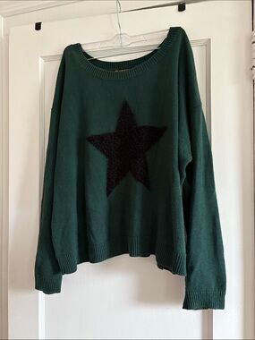Love & Legend Dark Green Crewneck Sweater with Black Star
